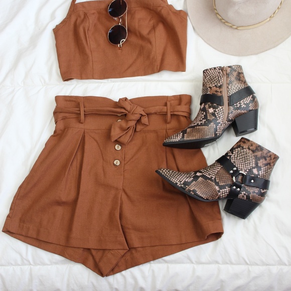 🚨//The Ellarose// Rust brown shorts - Picture 5 of 8